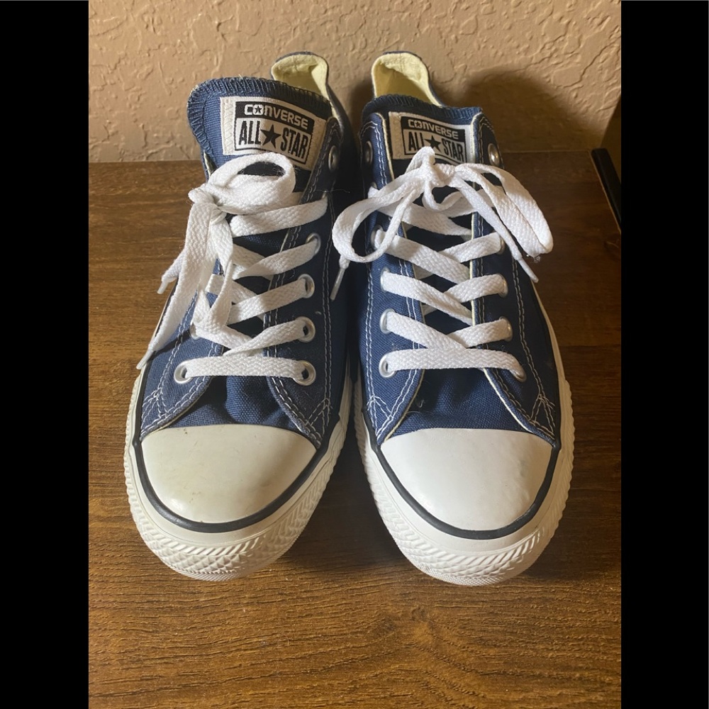 Converse All star Blue and White Ladies 9 Sneakers